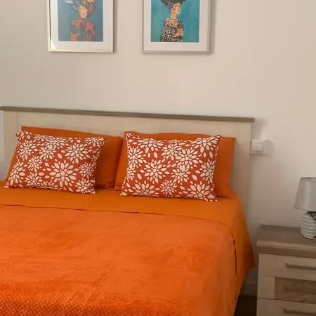 Yumboflat Two Bedroom Apartment *